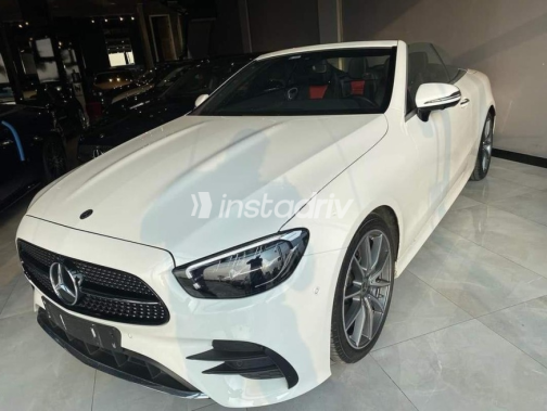 Mercedes E 200 AMG 2021 White Automatic Used for Sale in Sheikh Zayed City - 4