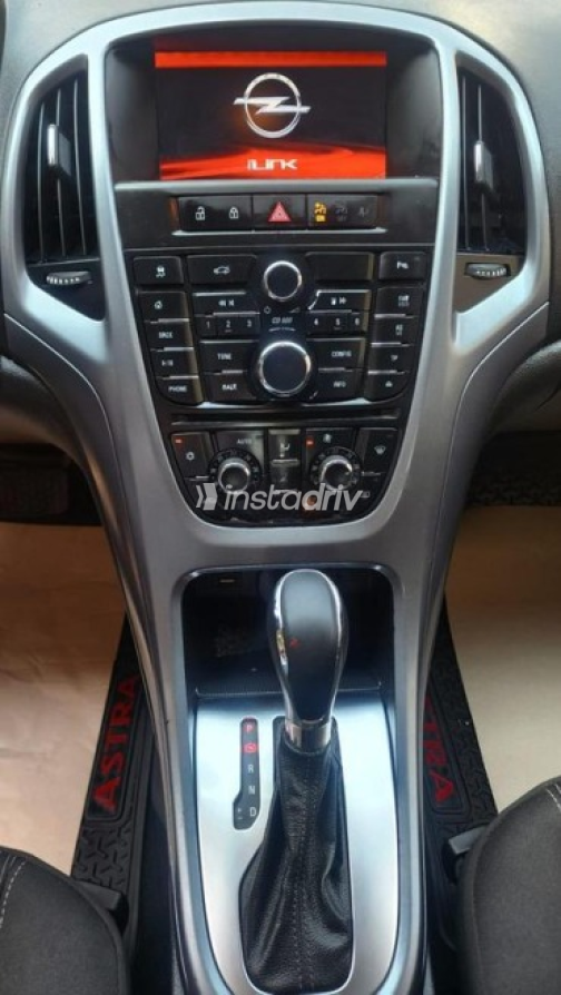 Opel Astra 2020 Gray Automatic Used for Sale in Nasr city - 8