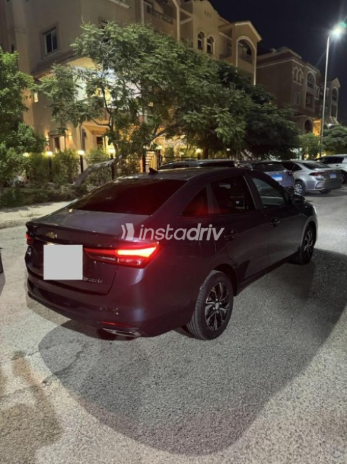 Chevrolet Optra 2027 Gray Automatic Used for Sale in Sheikh Zayed City - 2