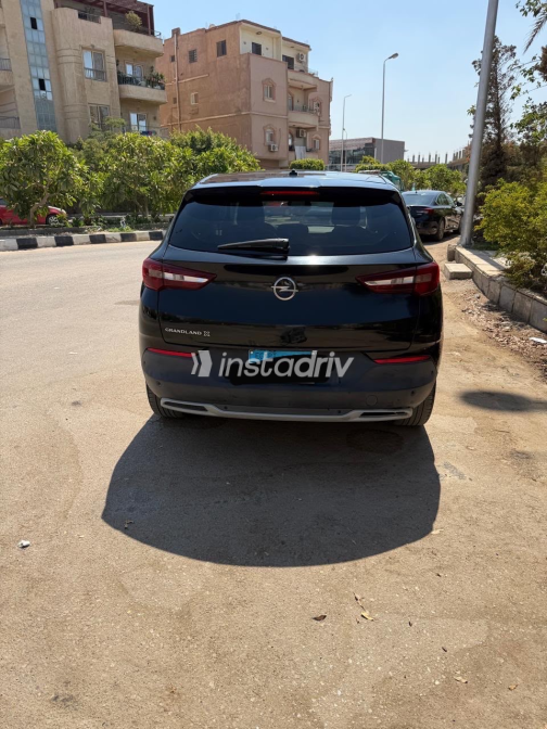 Opel Grandland 2021 Black Automatic Used for Sale in Greater Cairo ( Cairo + Giza) - 7