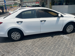 Toyota Corolla 2015 White Automatic Used for Sale in Greater Cairo ( Cairo + Giza)