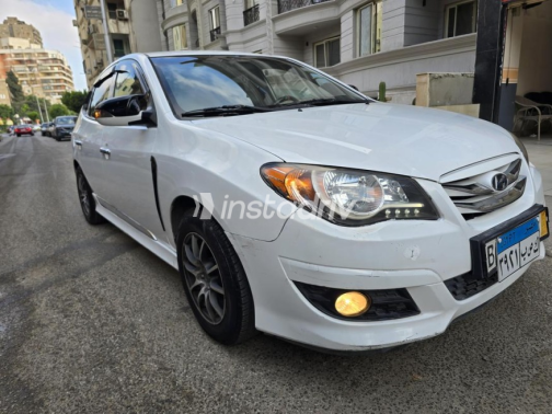 Hyundai Elantra 2020 White Automatic Used for Sale in Heliopolis - 2