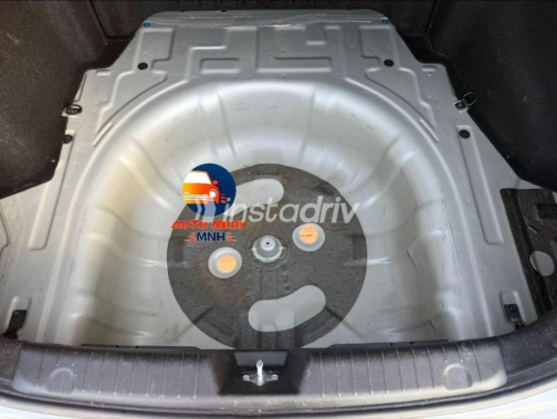 Hyundai Avante 2010 Silver Automatic Used for Sale in Nasr city - 3