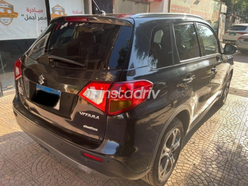 Suzuki Grand vitara 2016 Black Automatic Used for Sale in Nasr city - 6