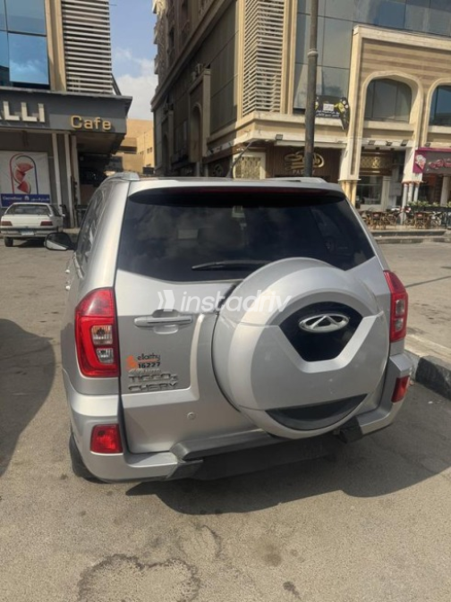 Chery Tiggo 3 2020 White Automatic Used for Sale in Greater Cairo ( Cairo + Giza) - 3