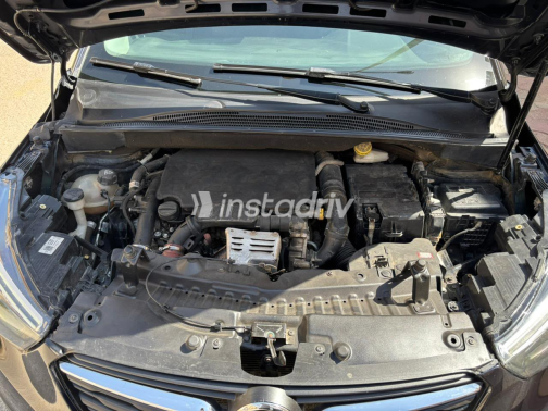 Opel Crossland 2020 White Automatic Used for Sale in Greater Cairo ( Cairo + Giza) - 8