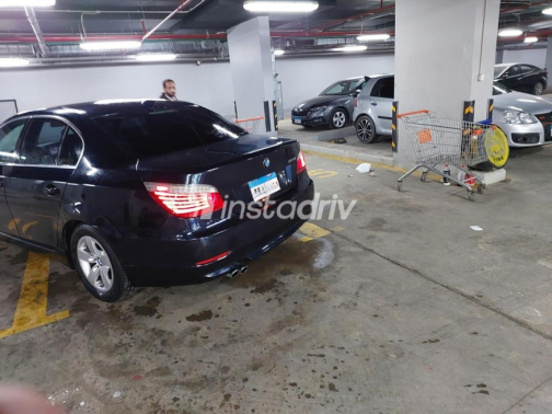 BMW 523 2011 Dark Blue Automatic Used for Sale in Cairo - 2