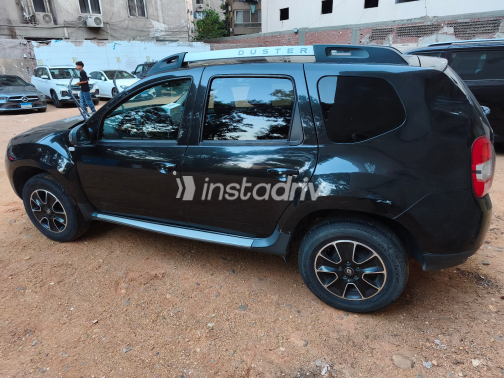 Renault Duster 2018 Black Automatic Used for Sale in Greater Cairo ( Cairo + Giza) - 5