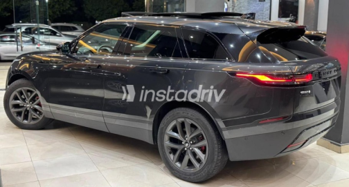 Land Rover Velar 2024 Gray Automatic Used for Sale in Cairo - 7