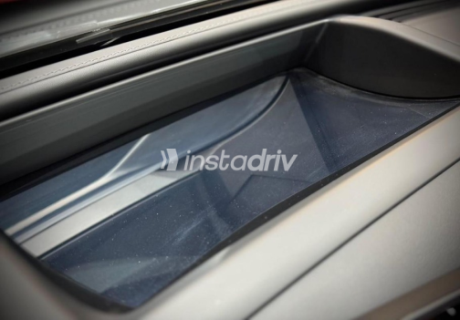 Land Rover Velar 2024 Gray Automatic Used for Sale in Cairo - 9