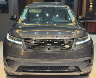 Land Rover Velar 2024 Gray Automatic Used for Sale in Cairo