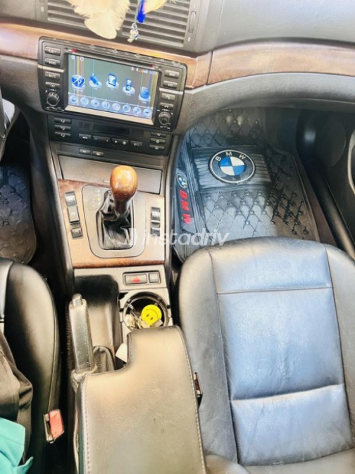 BMW 318 2002 Black Automatic Used for Sale in Alexandria - 4