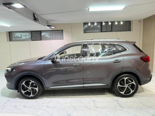 MG HS 2025 Silver Automatic Used for Sale in Cairo - 4