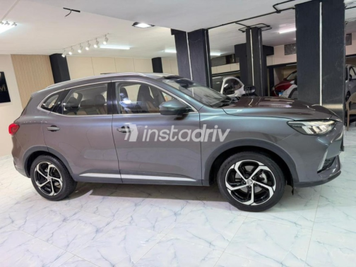 MG HS 2025 Silver Automatic Used for Sale in Cairo - 5