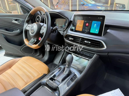 MG HS 2025 Silver Automatic Used for Sale in Cairo - 9