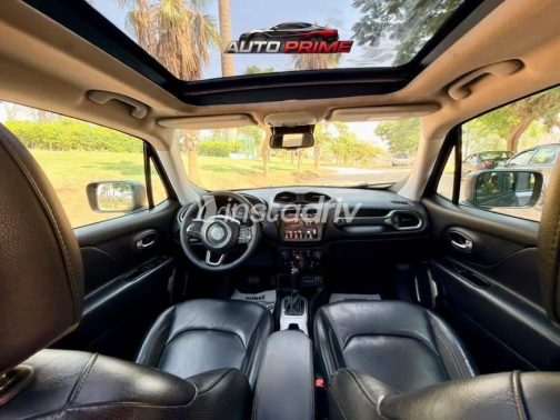 Jeep Renegade 2020 Gray Automatic Used for Sale in Cairo - 2