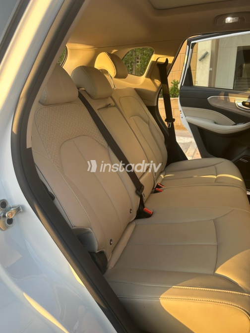 MG RX5 Plus 2025 White Automatic Used for Sale in Greater Cairo ( Cairo + Giza) - 5