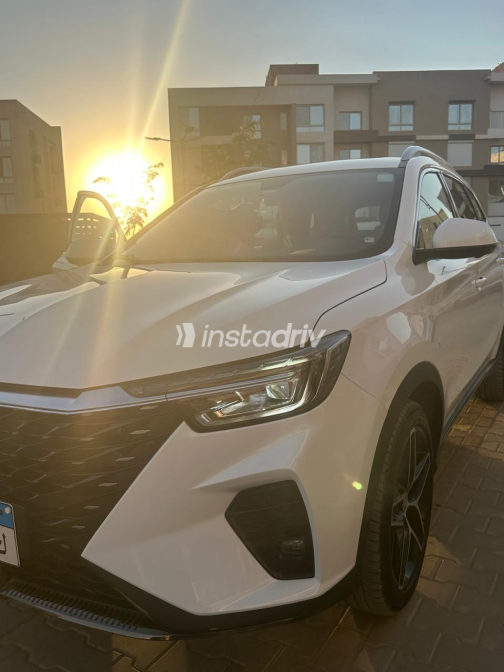 MG RX5 Plus 2025 White Automatic Used for Sale in Greater Cairo ( Cairo + Giza) - 7