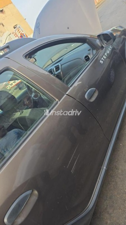 Renault Sandero 2021 White Automatic Used for Sale in Greater Cairo ( Cairo + Giza) - 2