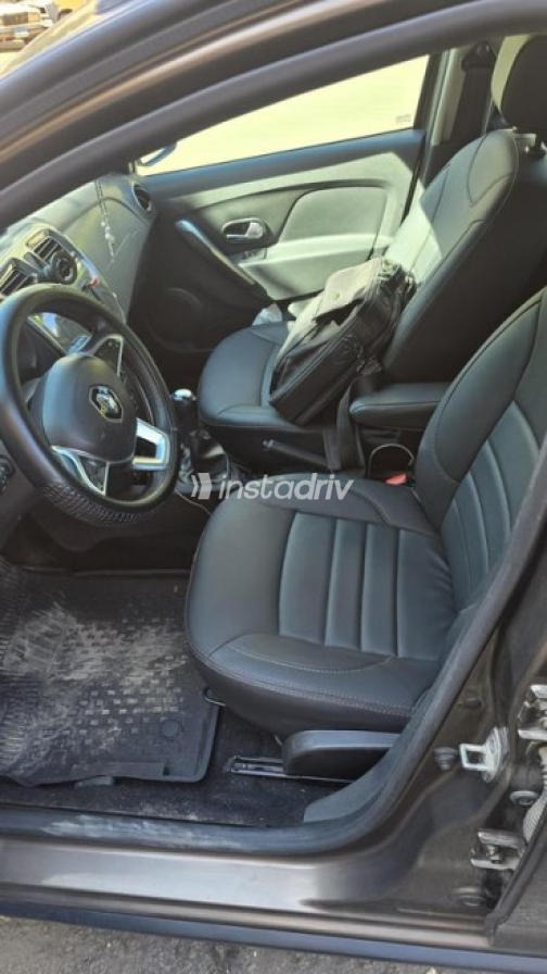 Renault Sandero 2021 White Automatic Used for Sale in Greater Cairo ( Cairo + Giza) - 7
