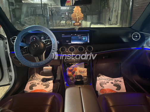مرسيدس E 300 2020 أبيض أوتوماتيك مستعملة للبيع في القاهرة الكبرى ( القاهرة - الجيزة) - 1