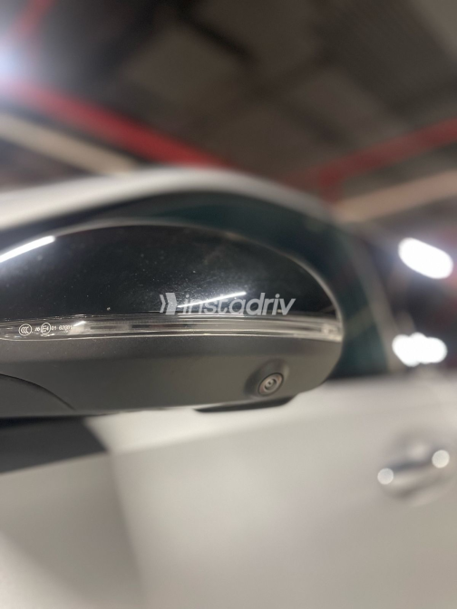 Mercedes C 200 2023 Silver Automatic Used for Sale in Greater Cairo ( Cairo + Giza) - 4