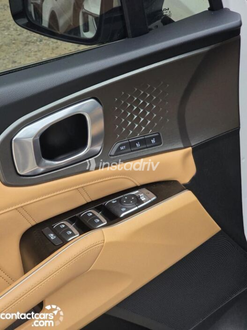 Kia Sorento 2023 White Automatic Used for Sale in Greater Cairo ( Cairo + Giza) - 6