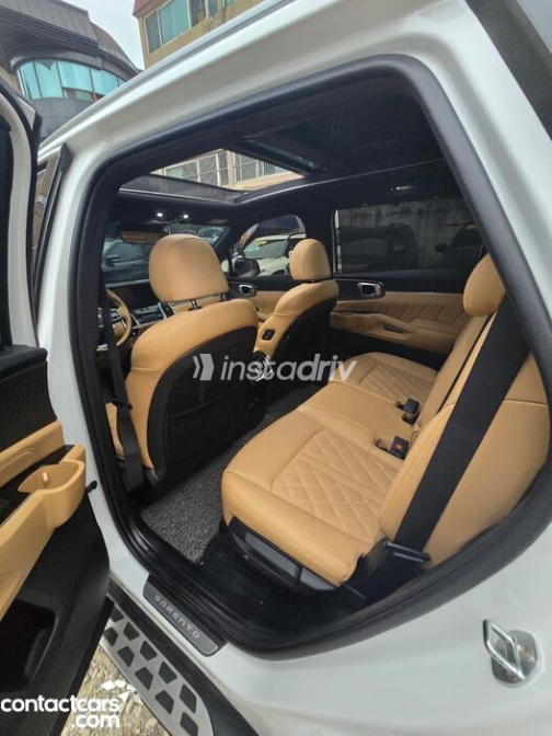 Kia Sorento 2023 White Automatic Used for Sale in Greater Cairo ( Cairo + Giza) - 10