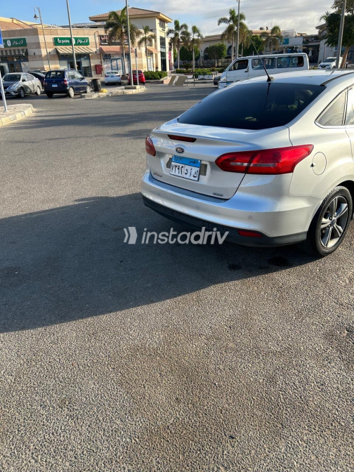 Ford Focus 2017 Silver Automatic Used for Sale in Greater Cairo ( Cairo + Giza) - 2