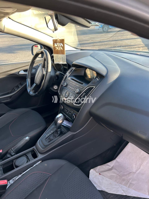 Ford Focus 2017 Silver Automatic Used for Sale in Greater Cairo ( Cairo + Giza) - 5