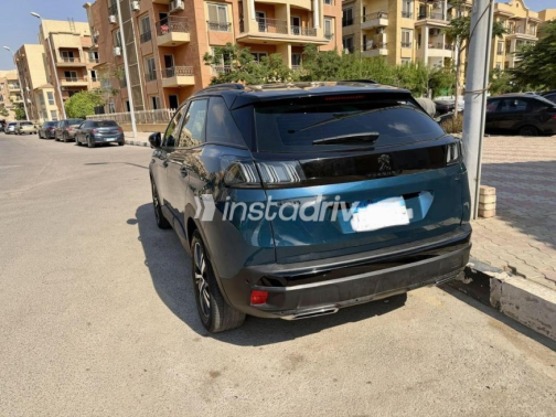 بيجو 3008 2023 أزرق غامق أوتوماتيك مستعملة للبيع في 6 أكتوبر - 7