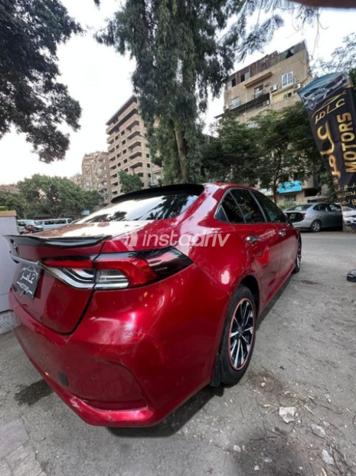 Toyota Corolla 2022 Red Automatic Used for Sale in Mohandessin - 3
