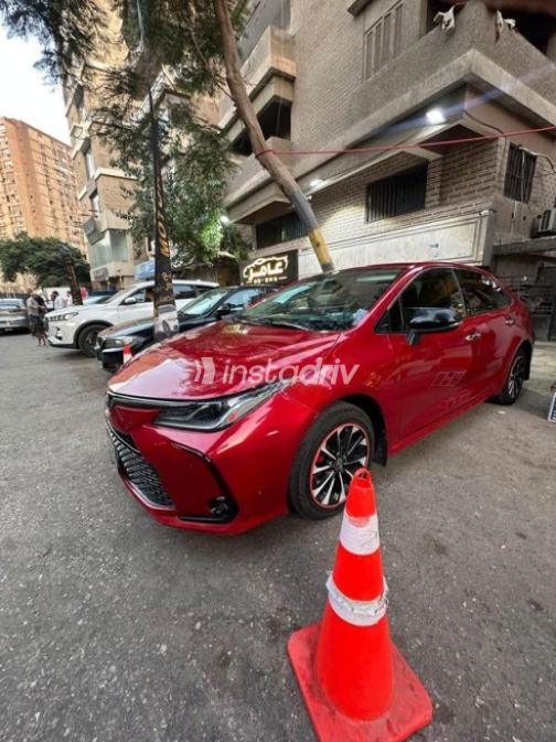Toyota Corolla 2022 Red Automatic Used for Sale in Mohandessin - 4
