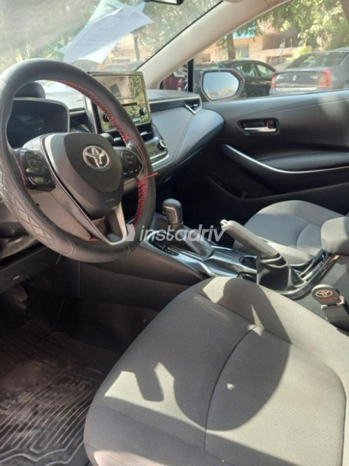 Toyota Corolla 2022 Red Automatic Used for Sale in Mohandessin - 5