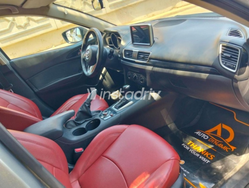 Mazda 3 2017 Gray Automatic Used for Sale in Cairo - 3