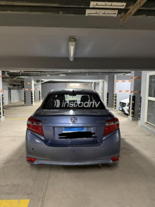 Toyota Yaris 2015 Blue Automatic Used for Sale in Cairo - 4