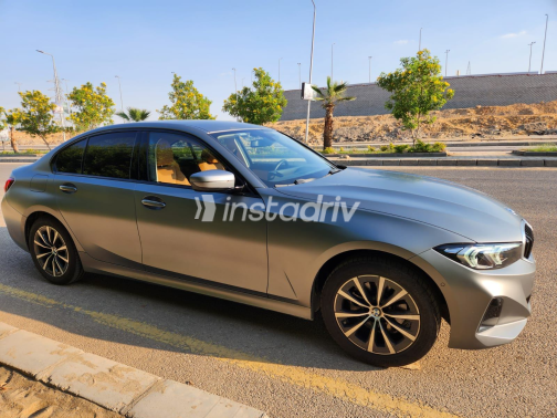 BMW 320 2024 Silver Automatic Used for Sale in Greater Cairo ( Cairo + Giza) - 5