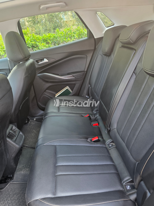 Opel Grandland 2021 Gray Automatic Used for Sale in Greater Cairo ( Cairo + Giza) - 9