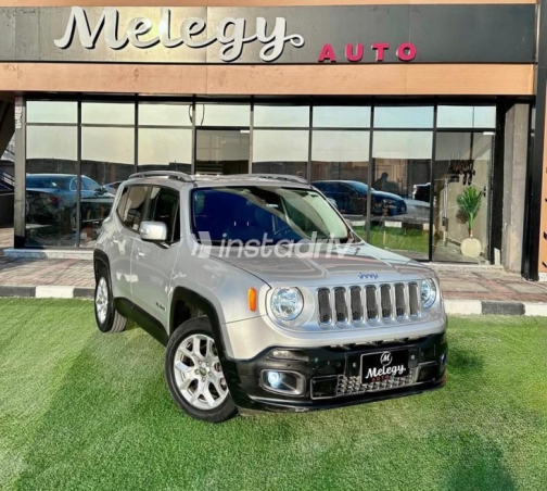 Jeep Renegade 2016 Silver Automatic Used for Sale in Cairo - 3