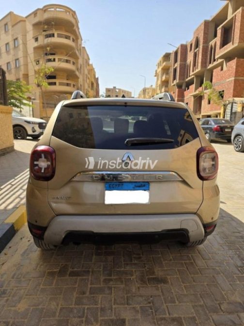 Renault Duster 2019 White Automatic Used for Sale in Greater Cairo ( Cairo + Giza) - 3