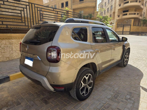 Renault Duster 2019 White Automatic Used for Sale in Greater Cairo ( Cairo + Giza) - 5