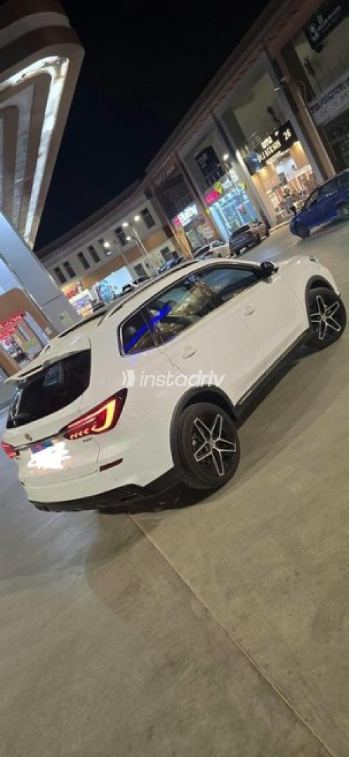 MG Rx5 2023 White Automatic Used for Sale in Cairo - 6