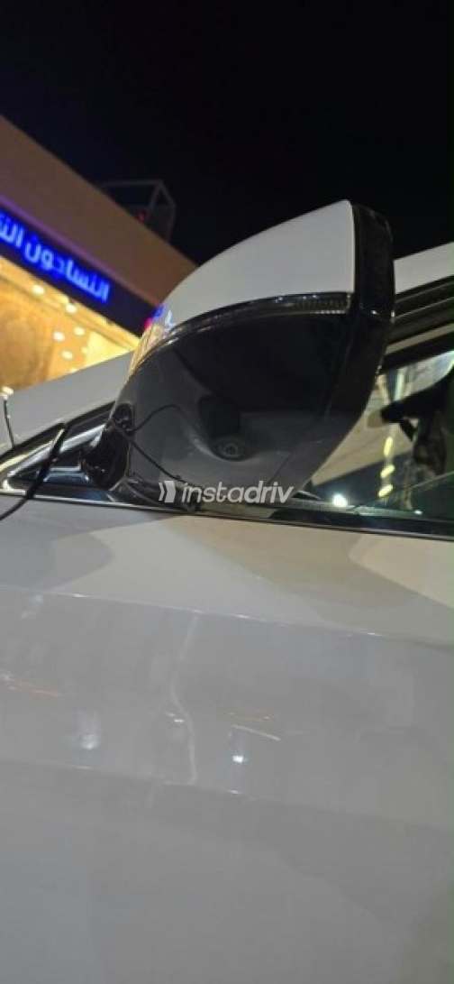 MG Rx5 2023 White Automatic Used for Sale in Cairo - 7