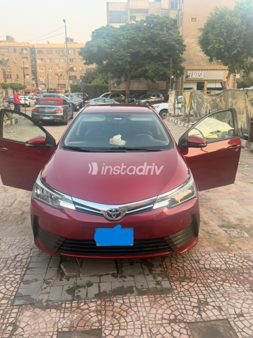 Toyota Corolla 2019 Red Automatic Used for Sale in Greater Cairo ( Cairo + Giza) - 3