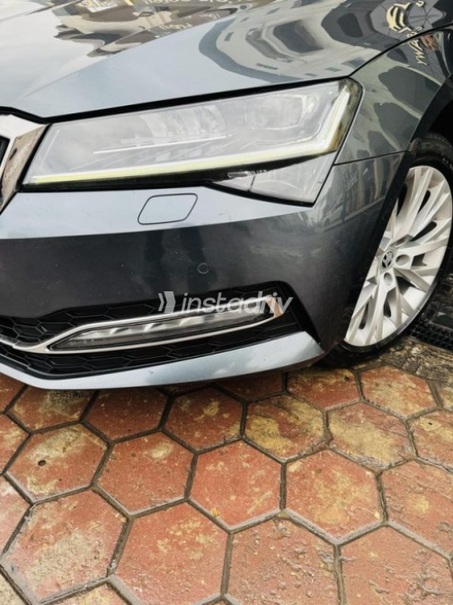 Skoda Superb 2022 Gray Automatic Used for Sale in Damietta - 2