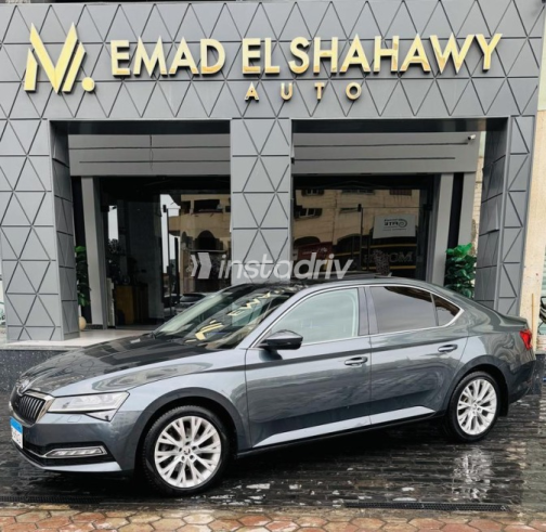 Skoda Superb 2022 Gray Automatic Used for Sale in Damietta - 3