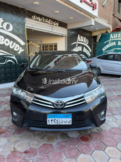 Toyota Corolla 2015 Black Automatic Used for Sale in Asyut - 2