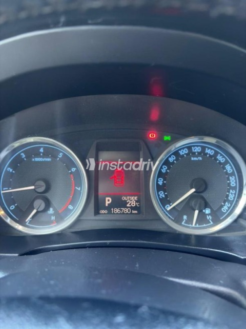 Toyota Corolla 2015 Black Automatic Used for Sale in Asyut - 7