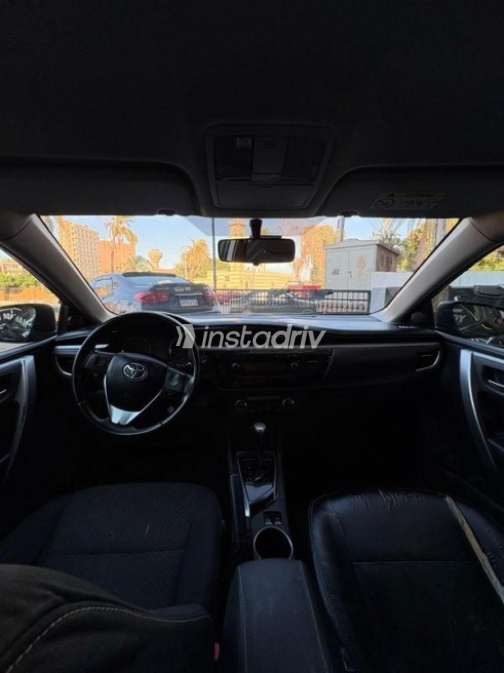 Toyota Corolla 2015 Black Automatic Used for Sale in Asyut - 8