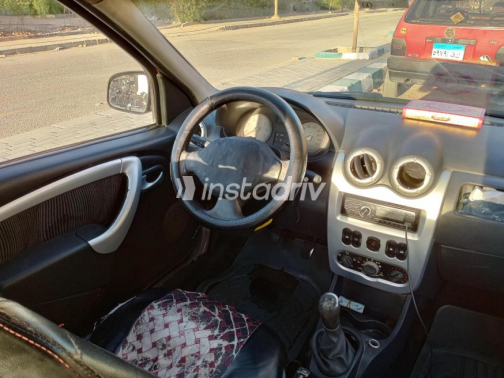 Renault Logan 2010 Red Automatic Used for Sale in 6 October - 8